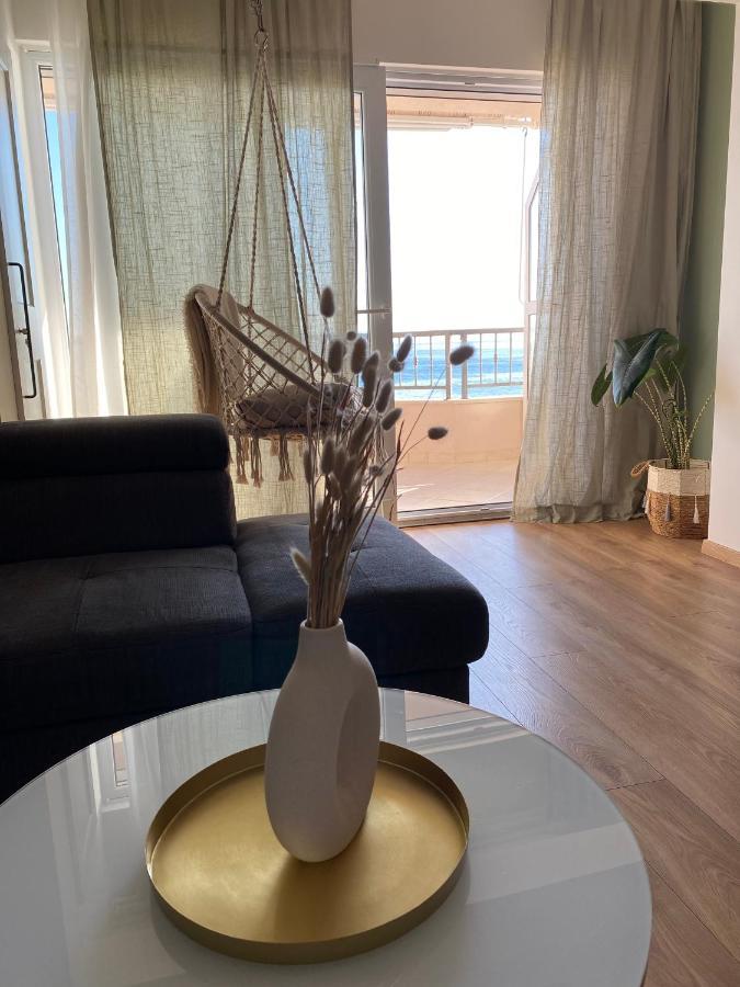 Apartments Niko, Near Beach, Free Parking, Wi-Fi Tučepi エクステリア 写真